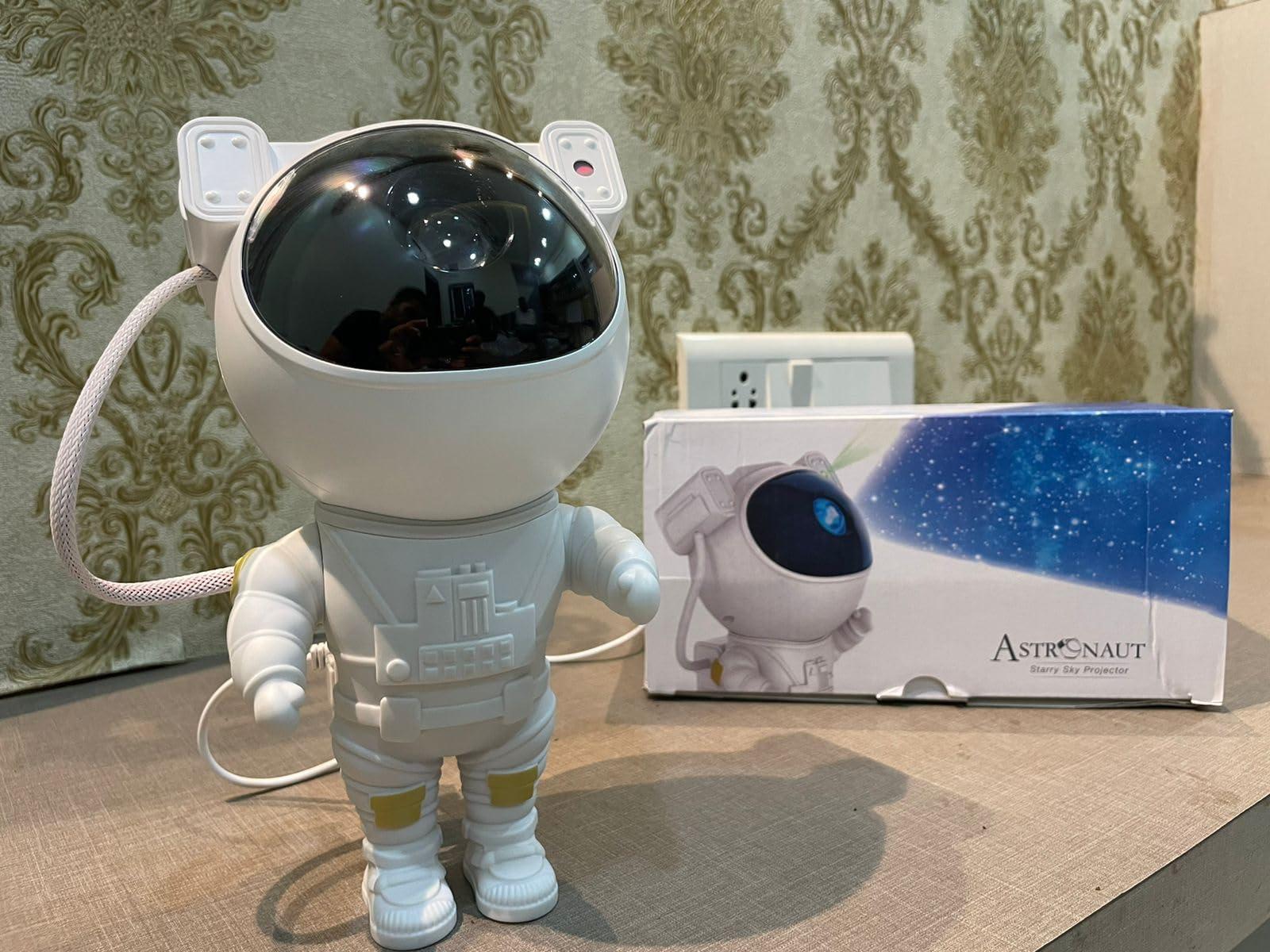 🌌 Astronaut Galaxy Projector – 360° Rotating Head with Remote Control
